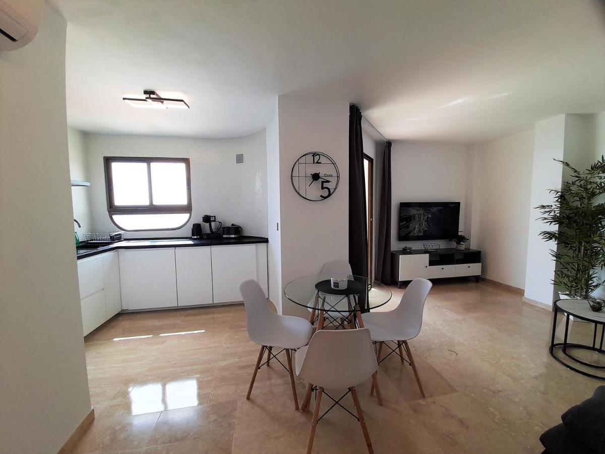 Apartment First Line Arenas P