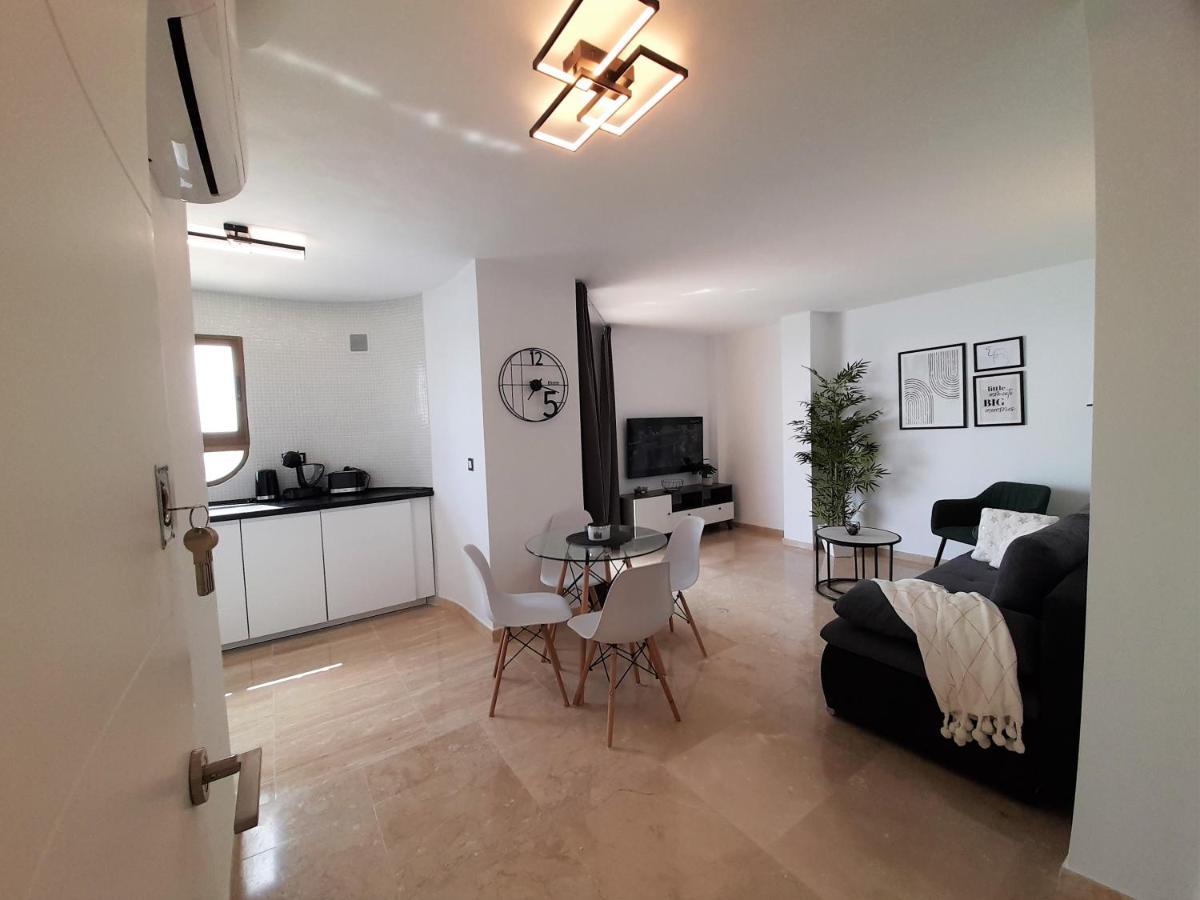 First Line Arenas P Apartment