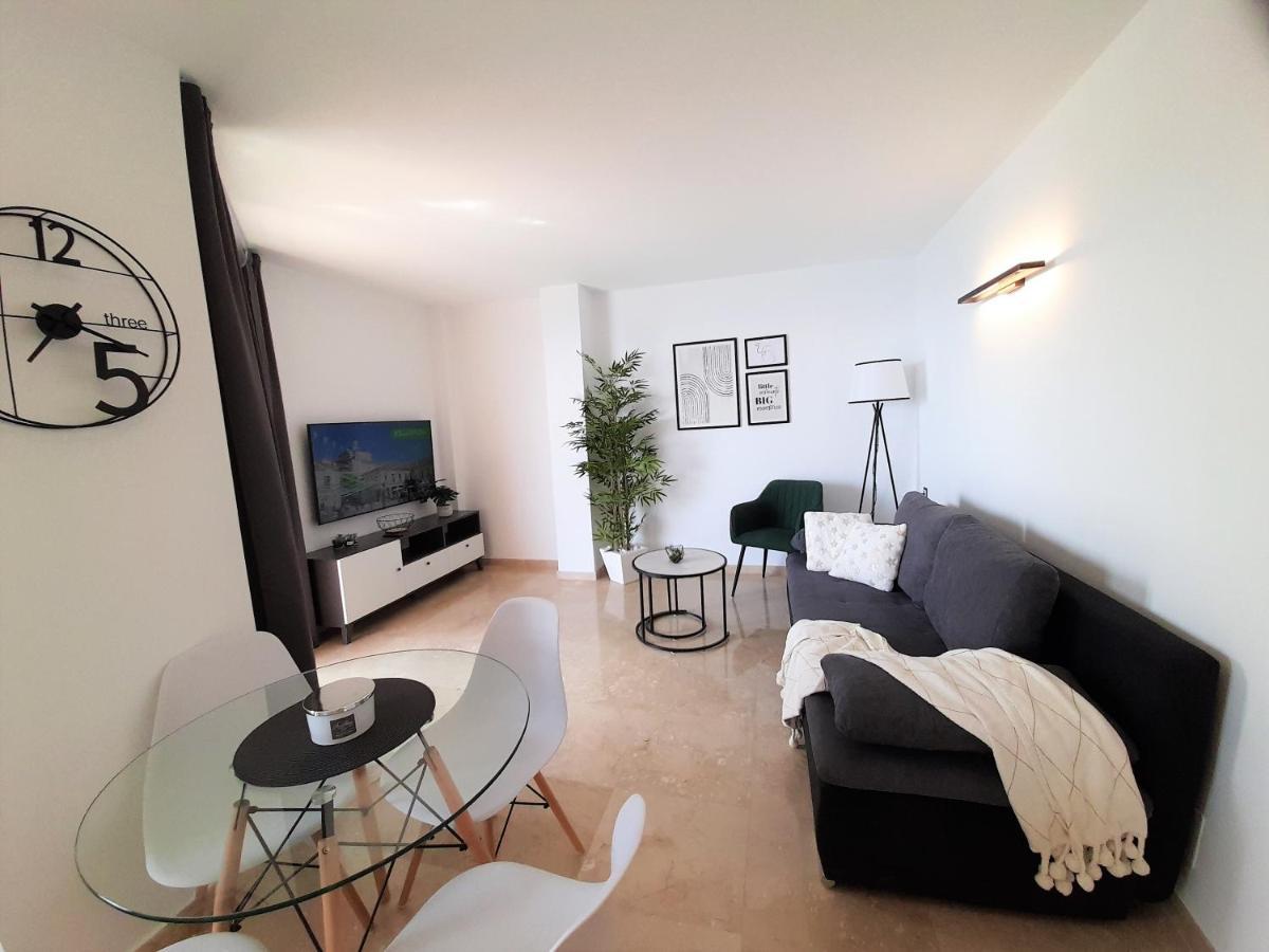 First Line Arenas P Apartment